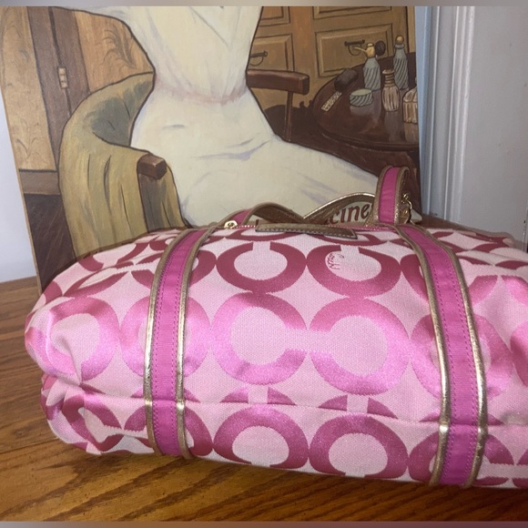 Coach Poppy Op Art Glam Tote 13826 - Pink & Gold - EUC - Picture 3 of 14